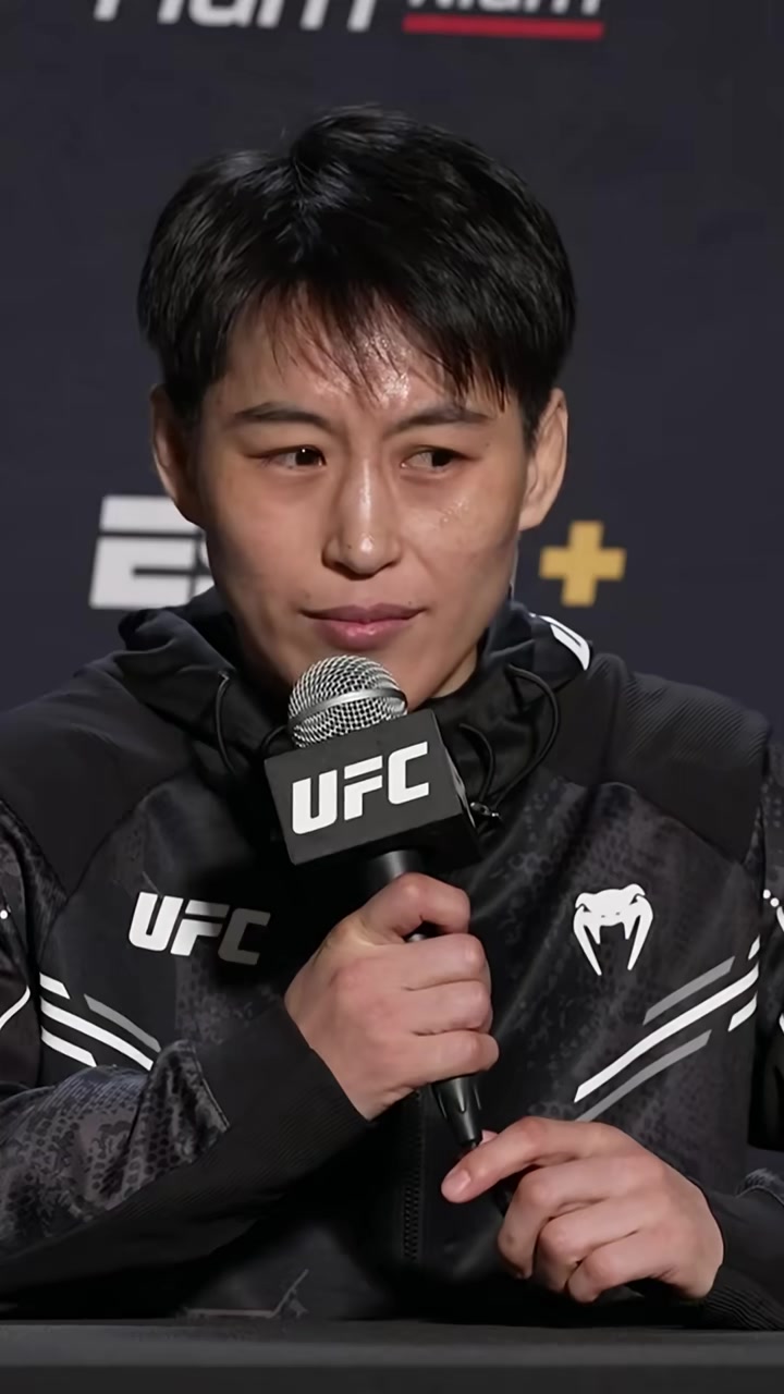 UFC夜战：江南灰熊队淘汰对手关中貔貅队，临门一脚致胜二次进攻频频奏效-九游体育官网